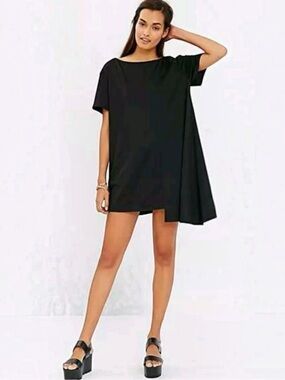 Alice & UO Amelie Asymmetrical Ponte T-Shirt Dress Size M Black